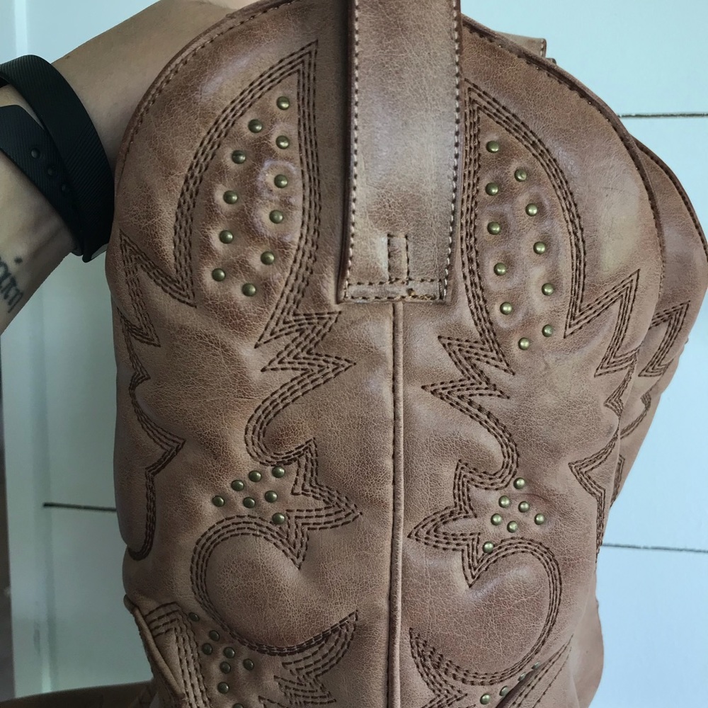 Tan size 8.5 heeled boots. NWOT - Picture 4 of 5